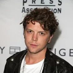 Michael Seater - Biography