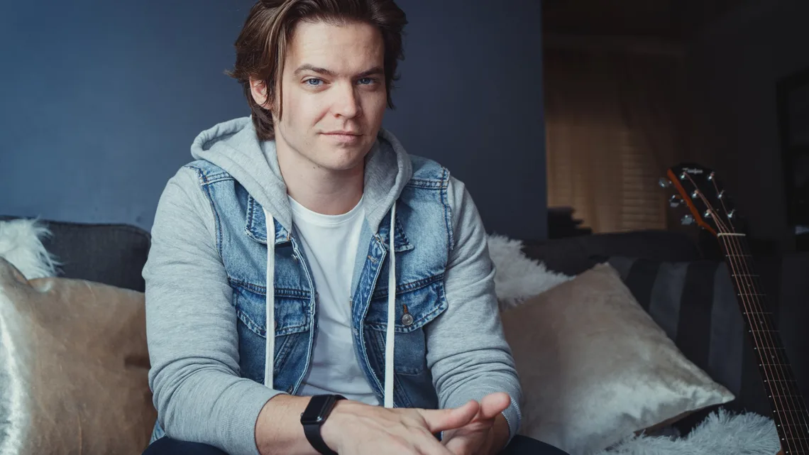 Andrew Russell Biography: Net Worth, Wife, Age, Height, Movies, Voice Roles, Parents, Gaming, TikTok, Instagram