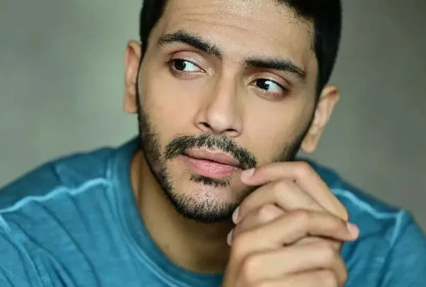 Arjun Chakrabarty Biography: Wife, Age, Height, Net Worth, Parents, Kids, Movies & Awards