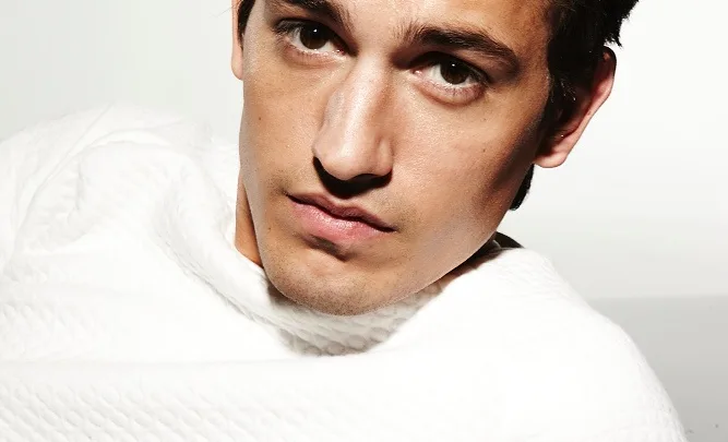 Asher Monroe Biography: Partner, Age, Height, Net Worth, Parents, Kids, Songs, Movies & TV Shows