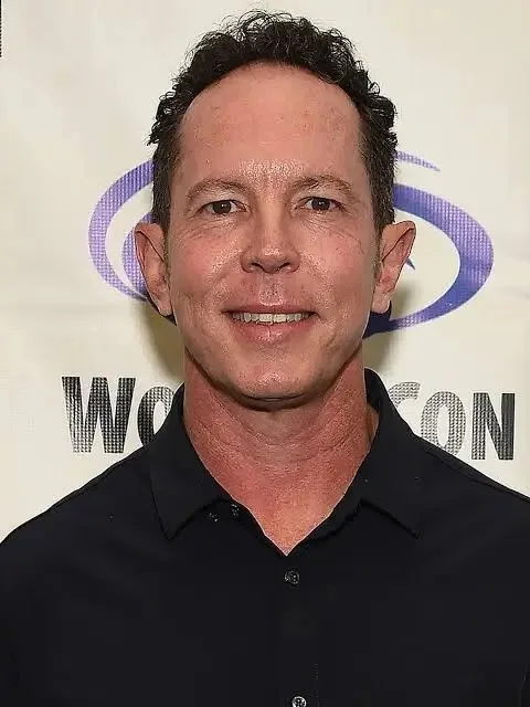 Matt Nix Biography: Net Worth, Wife, Ethnicity, Age, Parents, Height, Movies, Parents, Awards