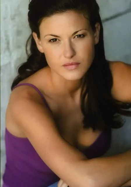 Alicia Lagano Biography: Net Worth, Height, Movies, Husband, Ethnicity, Parents, Age