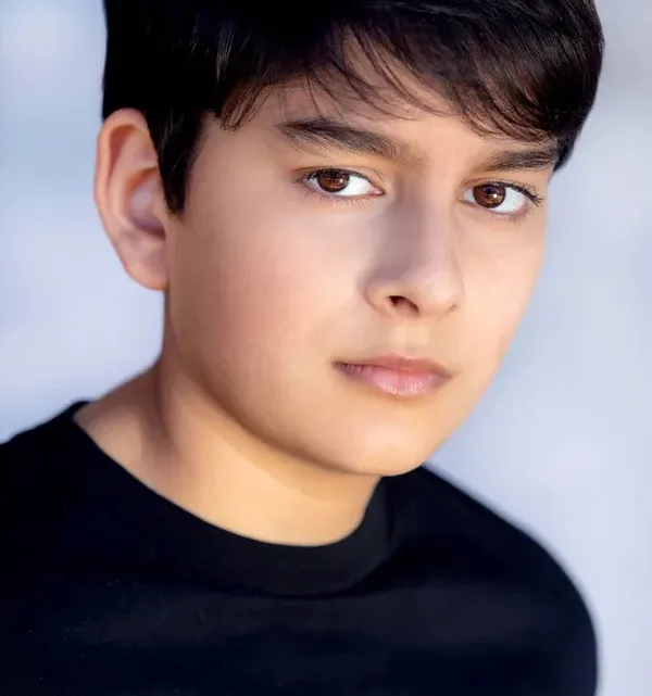 Eshan Inamdar Biography: Ethnicity, Age, Parents, Net Worth, Movies, Height, Girlfriend, Siblings, Voice Roles, Instagram