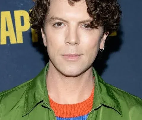 Michael Seater Biography: Net Worth, Height, Age, Girlfriend, Ethnicity, Awards, Parents