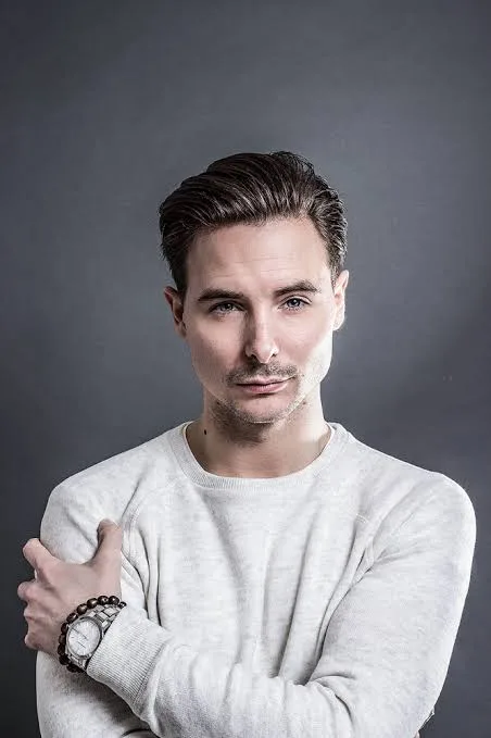 Nick Roeten - Biography