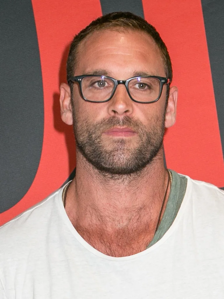 Jake Ryan - Biography