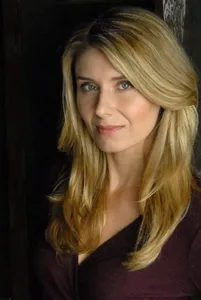 Nadia Bowers - Biography