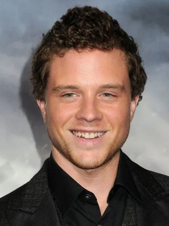 Jonny Weston Biography: Net Worth, TV Shows, Siblings, Age, Height, Parents, Movies, Fiancèe, IMDb, Twitter