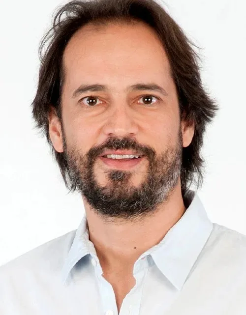 Timuçin Esen Biography: Wife, Kids, Age, Net Worth, Height, Parents, Movies, Career