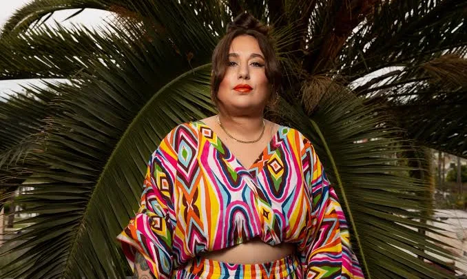Liza Treyger Biography: Films, Age, Net Worth, Songs, Spouse, Siblings, Parents, Height