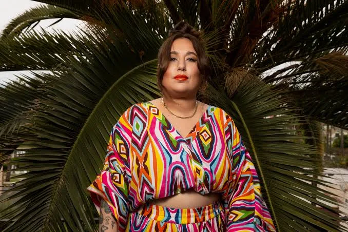 Liza Treyger Biography: Films, Age, Net Worth, Songs, Spouse, Siblings, Parents, Height