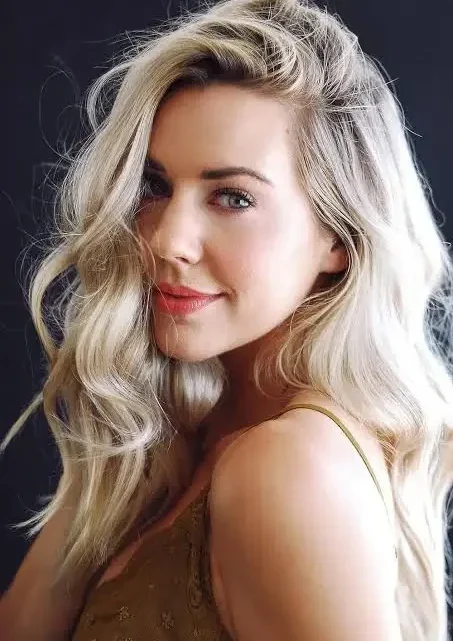 Samantha Cope Biography: Ex-Husband, Movies, Age, Net Worth, Parents, Awards, Ethnicity