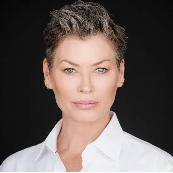 Carré Otis - Biography