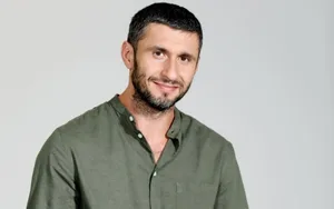 Dragoș Bucur - Biography