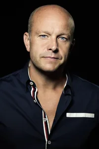 Fredrik Hallgren - Biography