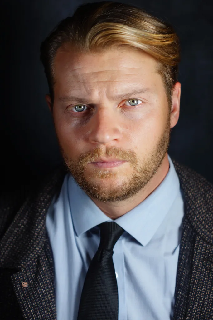 Brett Gipson - Biography