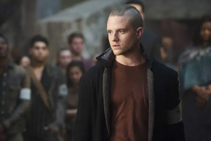 Jonny Weston - Biography