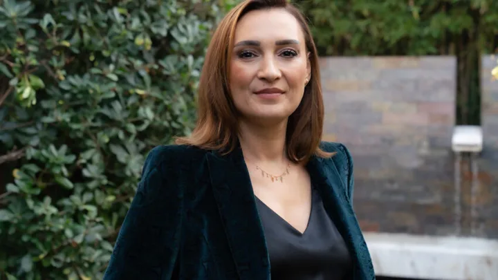 Sema Ergenekon Biography: Twitter, Net Worth, Parents, TV Shows, Husband, Age, Kids, Awards, Ethnicity
