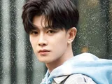 Ren Jialun Biography: Wife, Kid, Age, Height, Net Worth, Movies & TV Shows, Awards, Weibo, Education