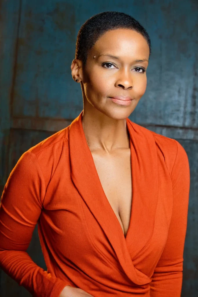 Kim Hawthorne - Biography
