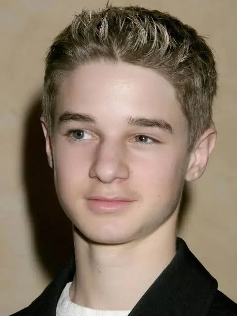 Scott Terra Biography: Net Worth, Movies, Age, Ethnicity, Parents, Instagram, Girlfriend, Height