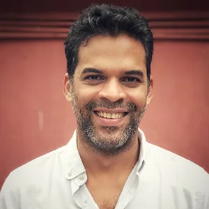 Vikramaditya Motwane - Biography