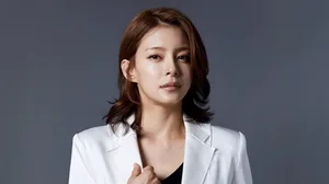 Jung Hye-in - Biography