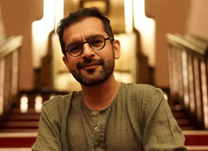 Shakun Batra - Biography