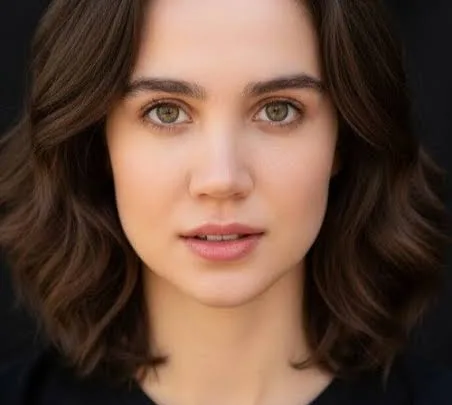 Merih Öztürk Biography: Age, Height, Net Worth, Parents, Movies & TV Shows, Husband