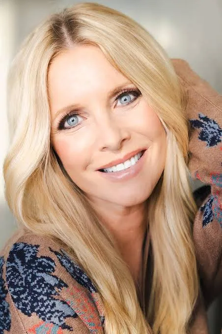 Lauralee Bell - Biography