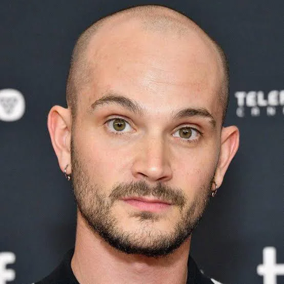 Bryce Hodgson Biography: Net Worth, TV Shows, Awards, Age, Height, Siblings, Parents, Movies, Partner, Instagram