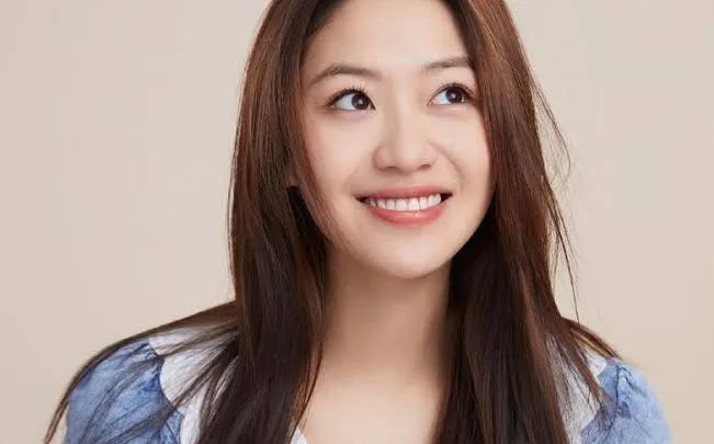 Julia Xiang Biography: Parents, Movies, Net Worth,  Age, Height, TV Shows, Boyfriend, Instagram, Nationality