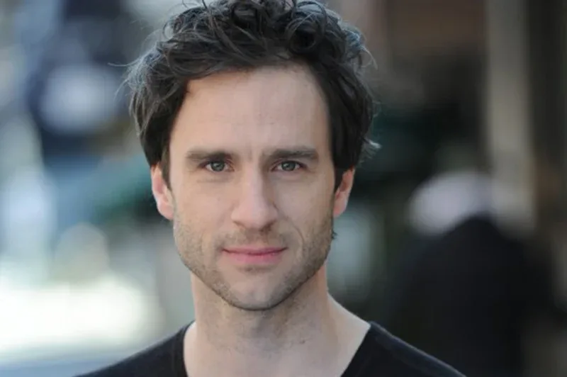 James Waterston Biography: Age, Wife, Children, Siblings, Net Worth, Movie