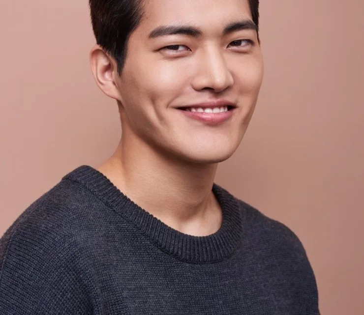 Kim Gun-woo Biography: Age, Height, Net Worth, TV Shows, Awards, Girlfriend, Instagram