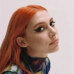 Georgia Twinn - Biography