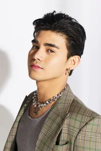 Iñigo Pascual - Biography