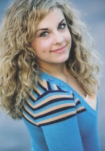 Sarah Heinke Biography: Husband, Age, Net Worth, Siblings, Kids, Movies & TV Shows