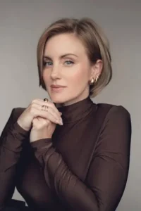 Kirsty J. Curtis