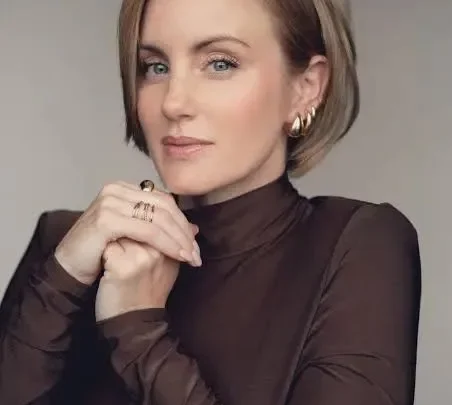 Kirsty J. Curtis Biography: Net Worth, Instagram, Movies, Age, Ethnicity, Boyfriend, Awards