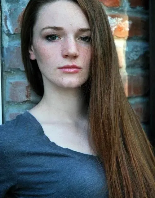 Holliston Coleman Biography: Husband, Age, Parents, Siblings, Height, Net Worth, Movies & Songs