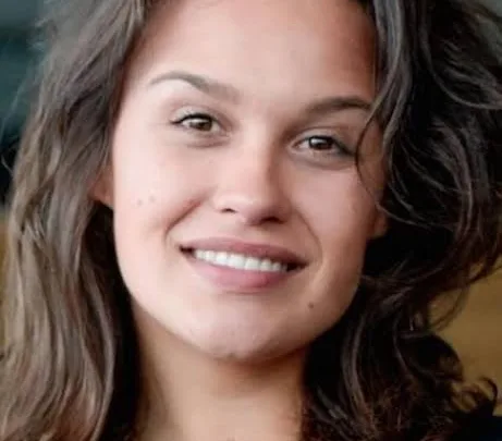 Holly Mae Brood Biography: Age, Net Worth, Partner, Height, Movies & TV Shows, Parents