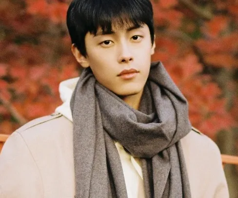 Zifan Dong Biography: Age, Height, Net Worth, Parents, Girlfriend, Wife, Movies & TV Shows
