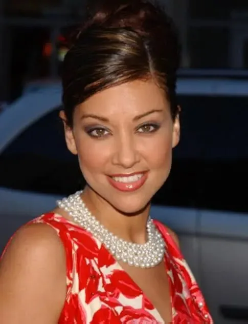 Idalis DeLeon - Biography