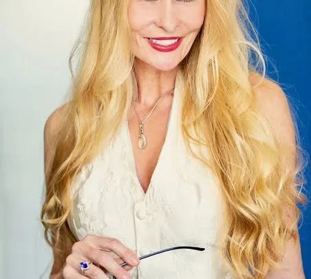 Melanie Good Biography: Awards, Height, Net Worth, Husband, Age, Movies, Ethnicity