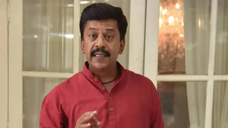Upendra Limaye - Biography