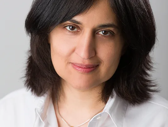 Shamim Sarif Biography: Age, Wife, Net Worth, Kids, Movies, Books, TV Shows, Awards