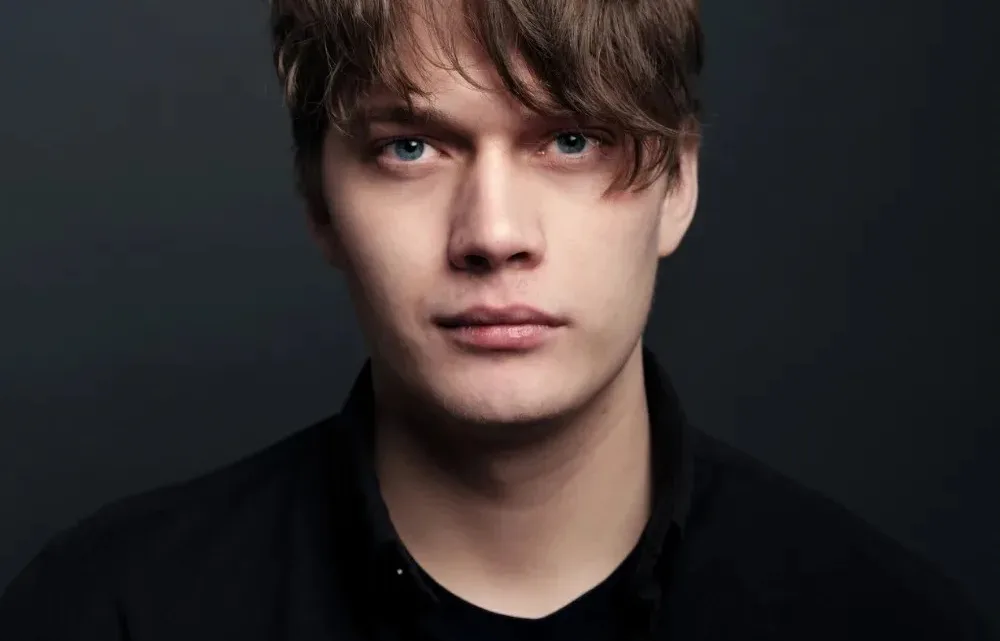Björn Mosten Biography: Age, Height, Net Worth, Movies & TV Shows, Career, Instagram