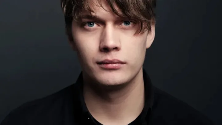 Björn Mosten Biography: Age, Height, Net Worth, Movies & TV Shows, Career, Instagram