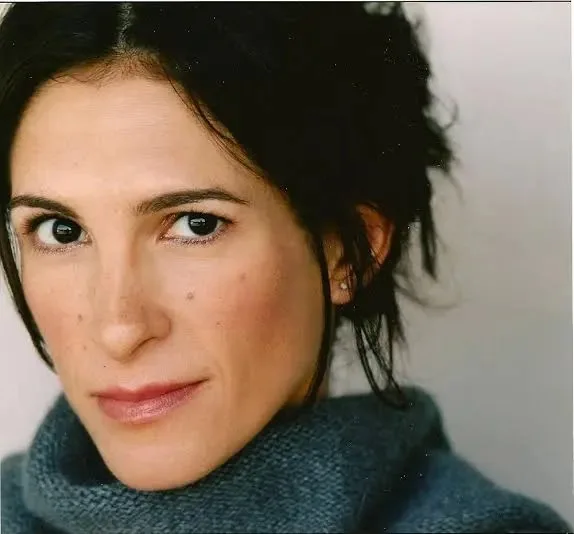 Julie Dretzin - Biography