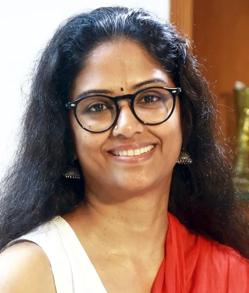 Easwari Rao Biography: Husband, Age, Kids, Height, Net Worth, Parents, Movies & TV Shows, Siblings